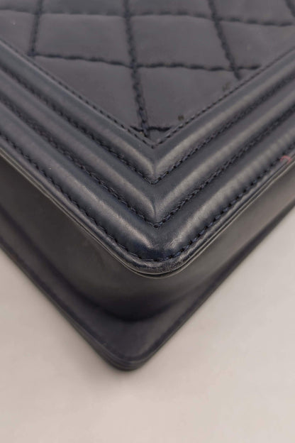 Quilted Stitch Old Medium Boy Navy in Ruthenium Hardware