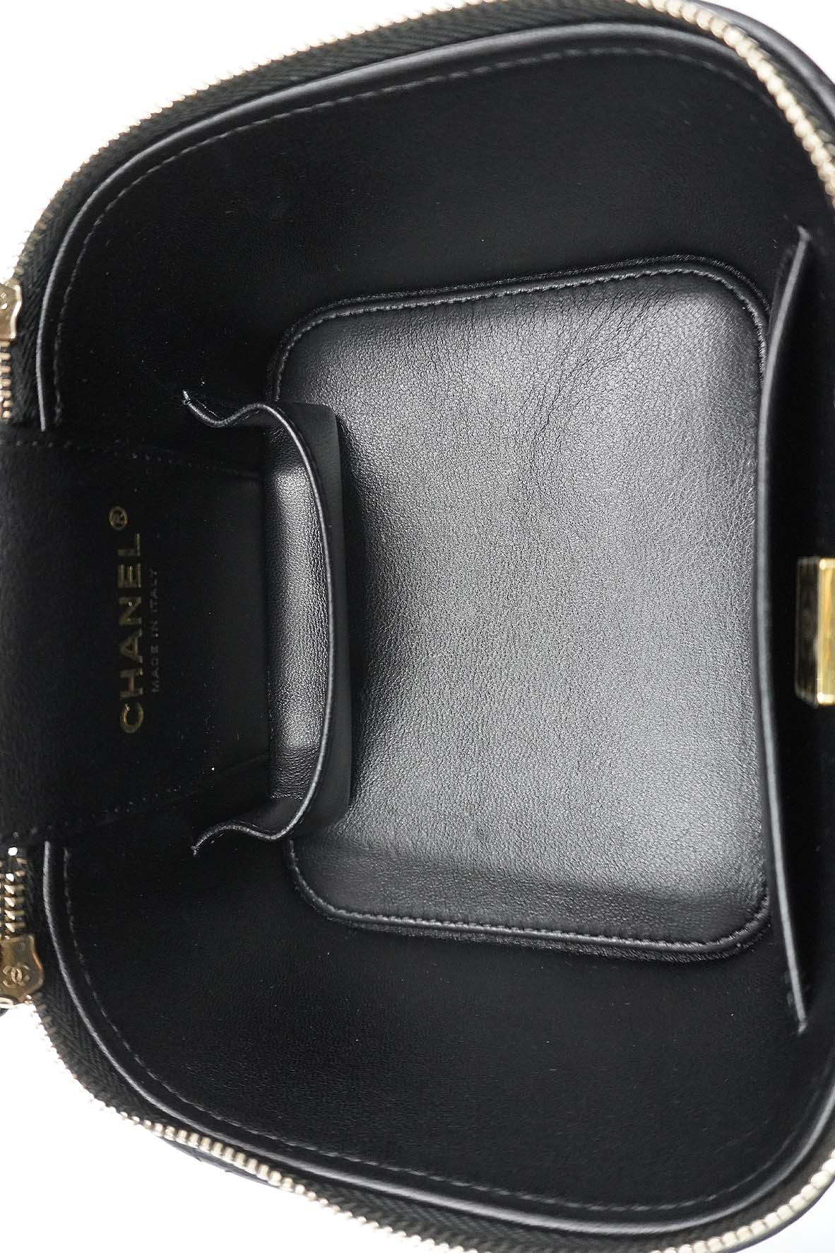 Quilted Top Handle Small Vanity Case AS3171 Black