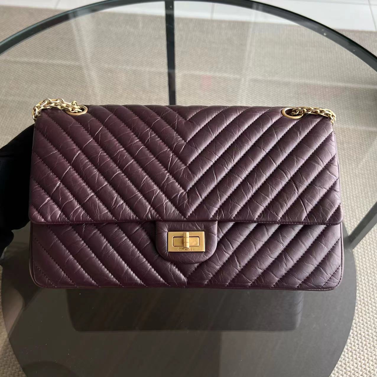 Reissue 2.55 226 28CM Medium Chevron Calfskin Burgundy GHW No 23
