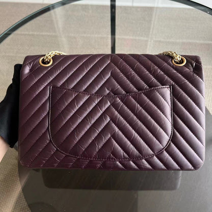Reissue 2.55 226 28CM Medium Chevron Calfskin Burgundy GHW No 23