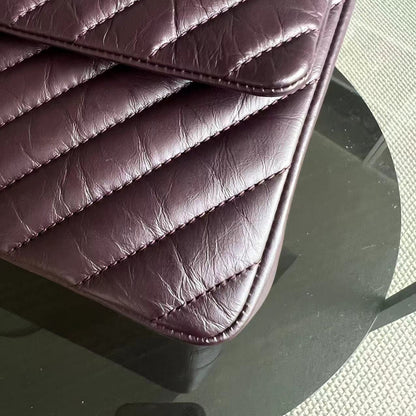 Reissue 2.55 226 28CM Medium Chevron Calfskin Burgundy GHW No 23