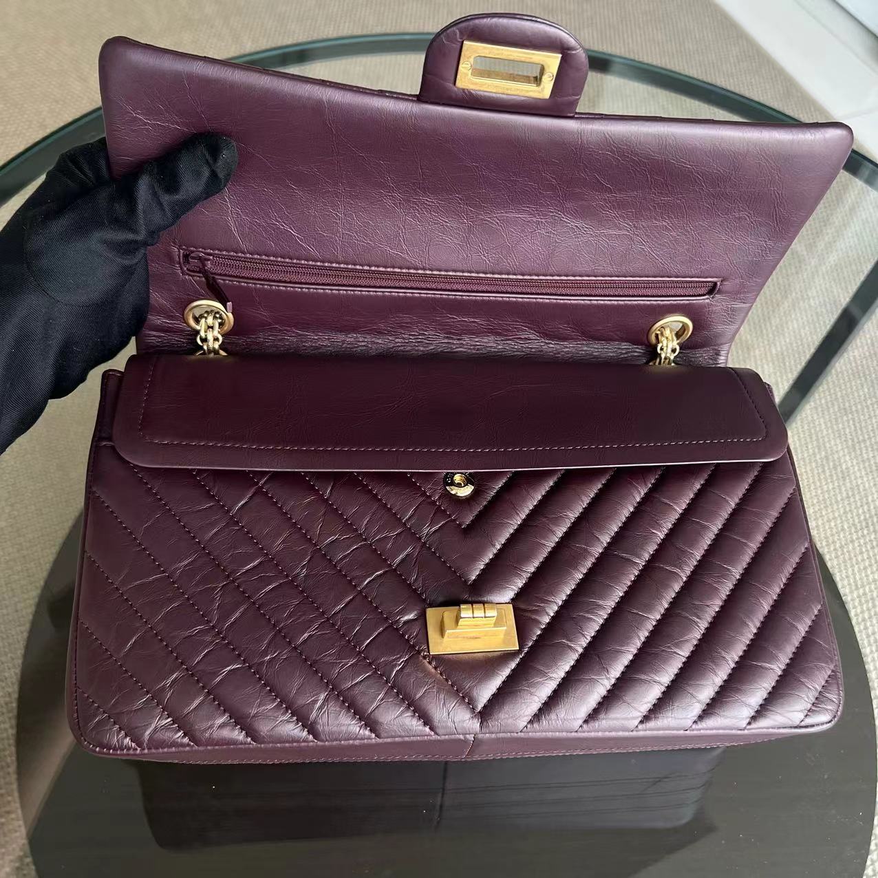 Reissue 2.55 226 28CM Medium Chevron Calfskin Burgundy GHW No 23