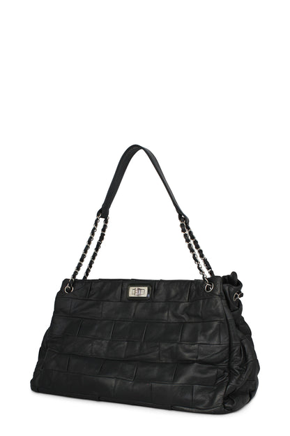 Reissue Igloo Accordion Tote Black