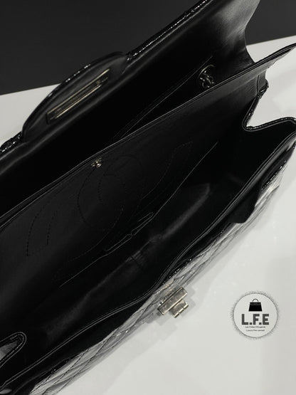 Chanel - Sac 2.55 cuir vernis