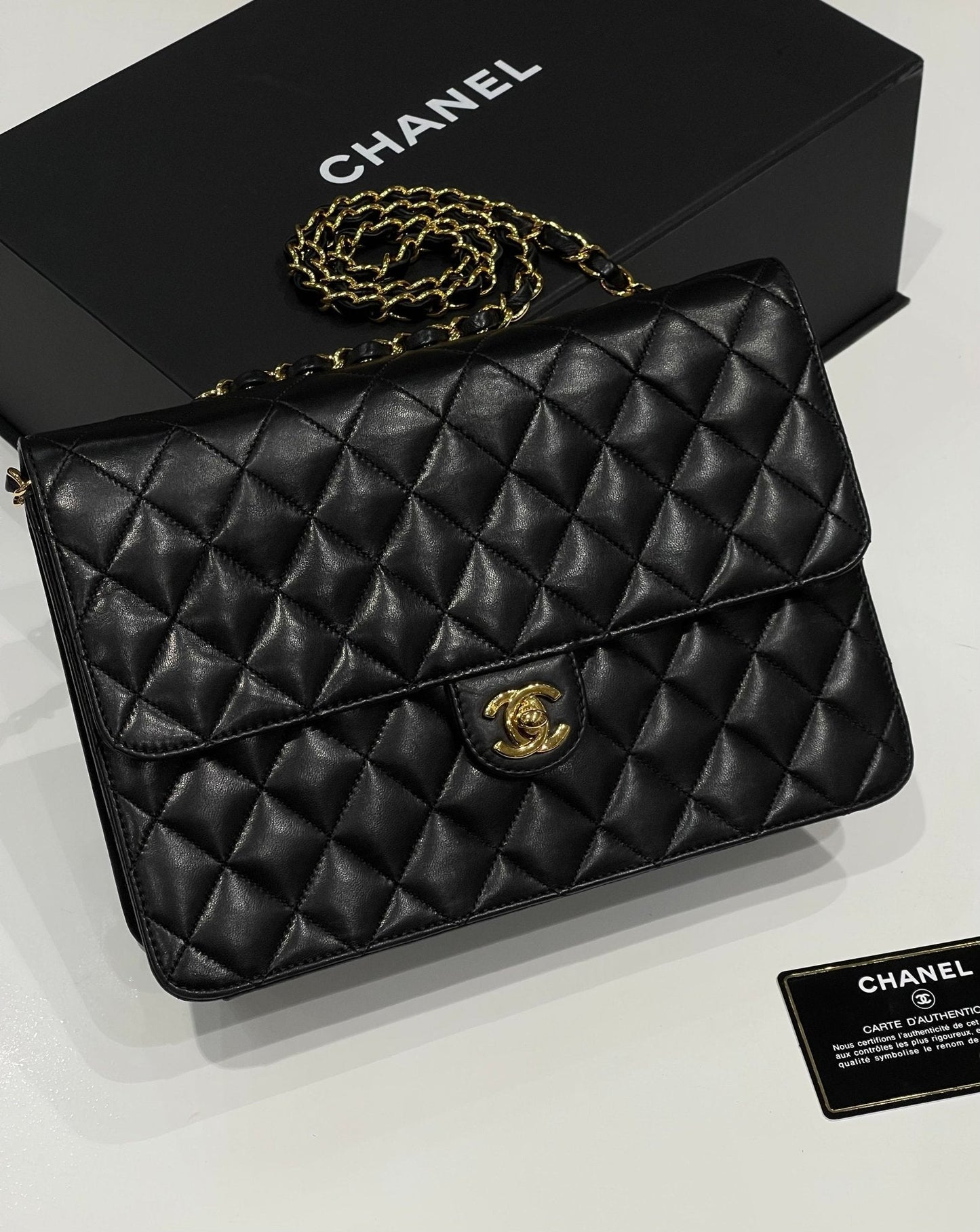 Chanel - sac classique vintage médium cuir noir