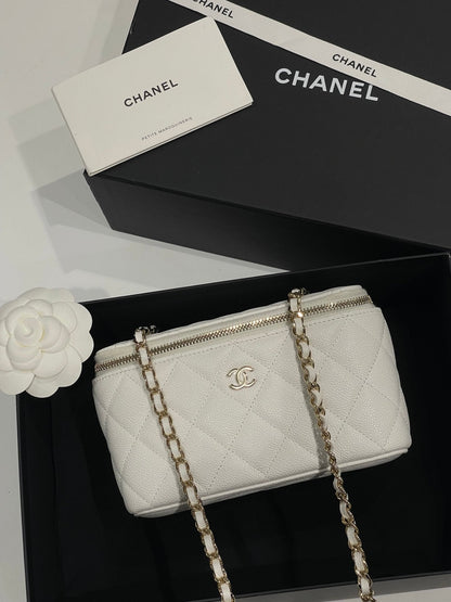 Chanel - Sac mini vanity on chain blanc