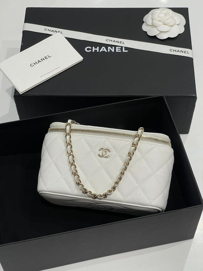 Chanel - Sac mini vanity on chain blanc