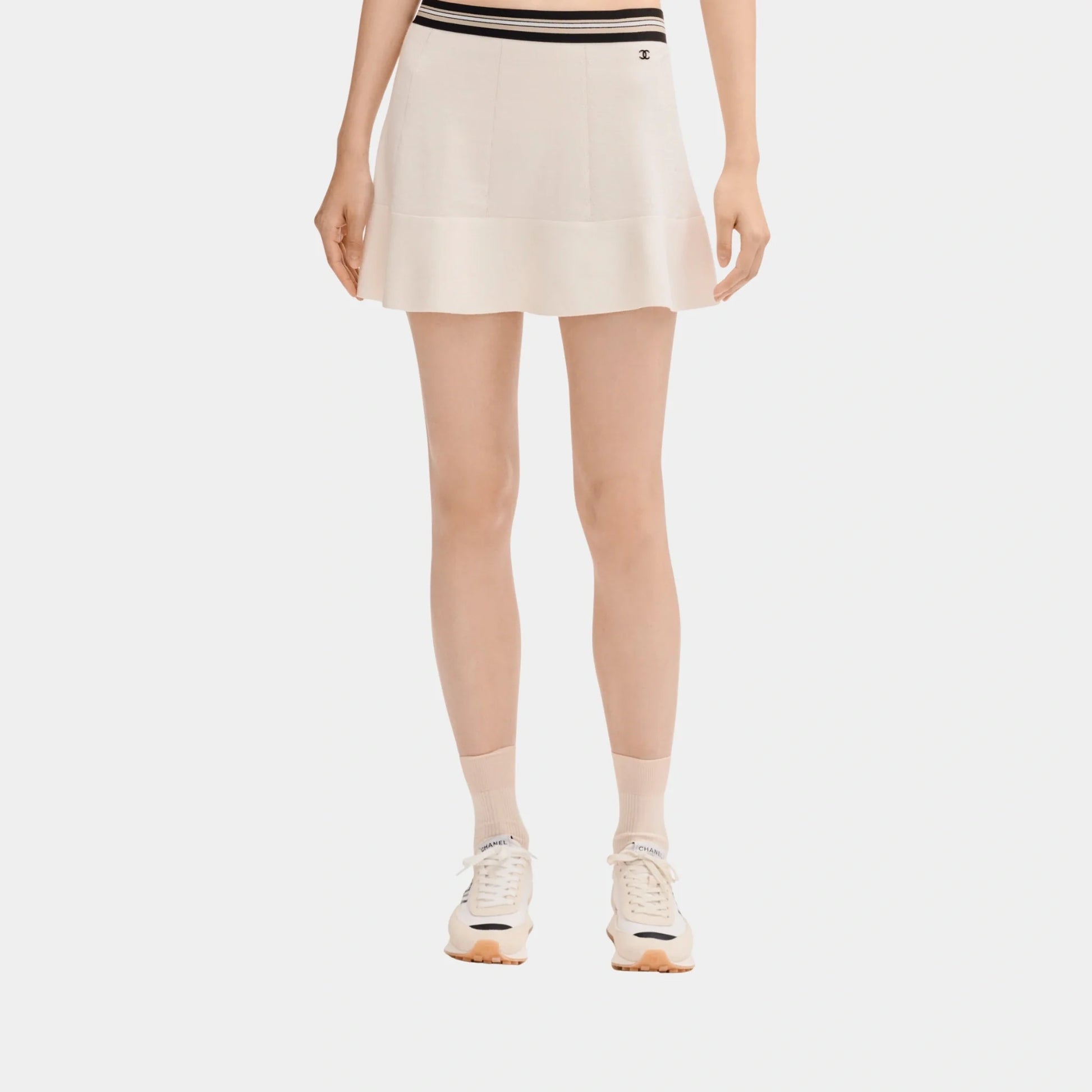 Chanel Short Skirt in Ecru Cotton and Cashmere, Front