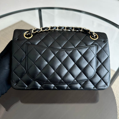 Small Classic Flap 23CM Quilted Lambskin Black GHW No 12