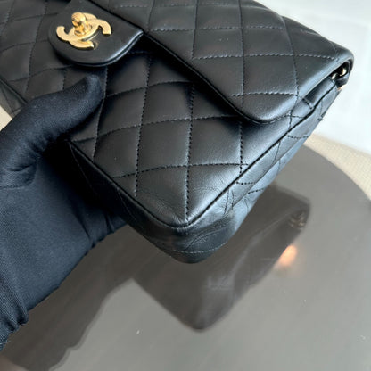 Small Classic Flap 23CM Quilted Lambskin Black GHW No 12