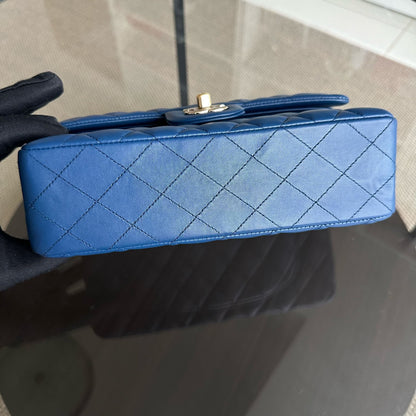 Small Classic Flap 23CM Quilted Lambskin Dark Blue SHW No 25
