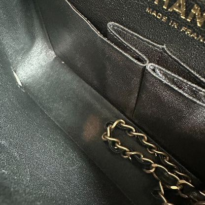Small Classic Flap Lambskin 23cm Chevron Black GHW No 27