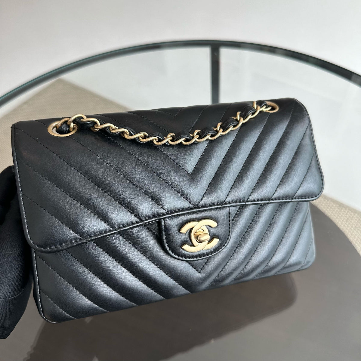 Small Classic Flap Lambskin 23cm Chevron Black GHW No 27