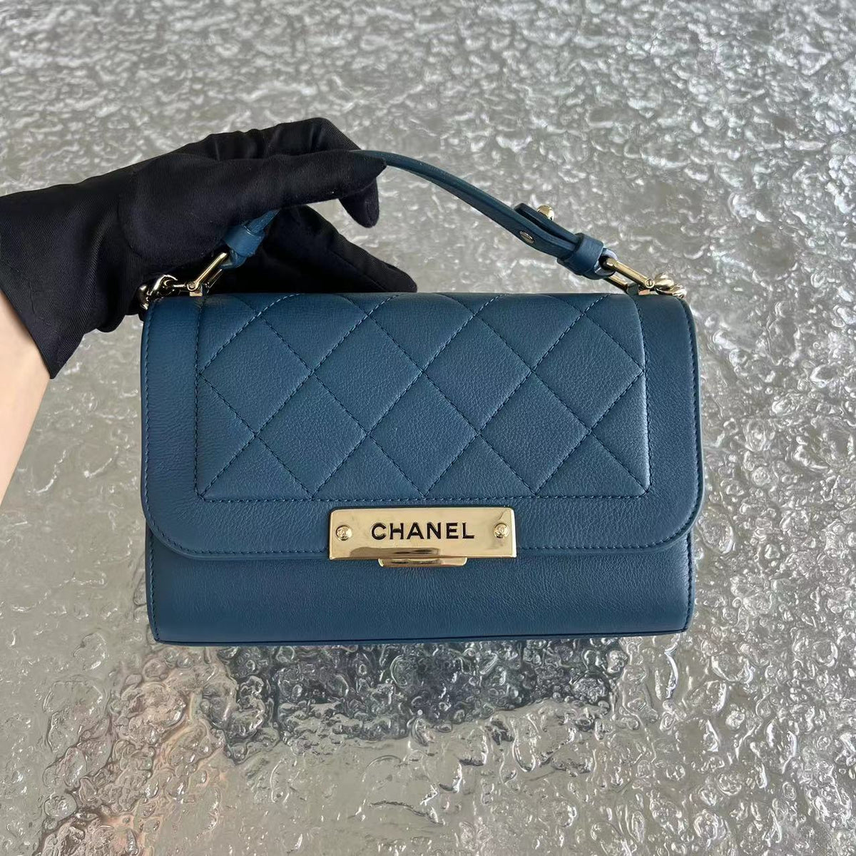 Chanel Label Click Flap Small - Quilted Grained Calfskin Blue Golden Hardware Series 23