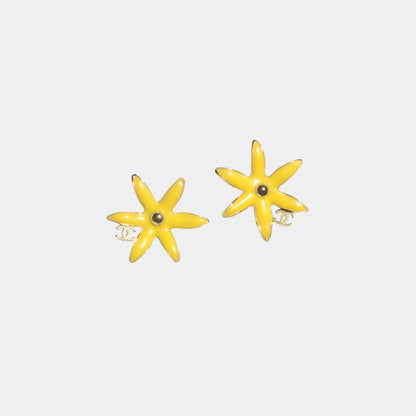 Chanel Star Flower Stud Earrings in Metal & Resin, Gold & Yellow, Front