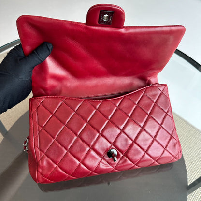 Timeless Classic Flap Lambskin Clutch Quilted Shoulder Bag No 15