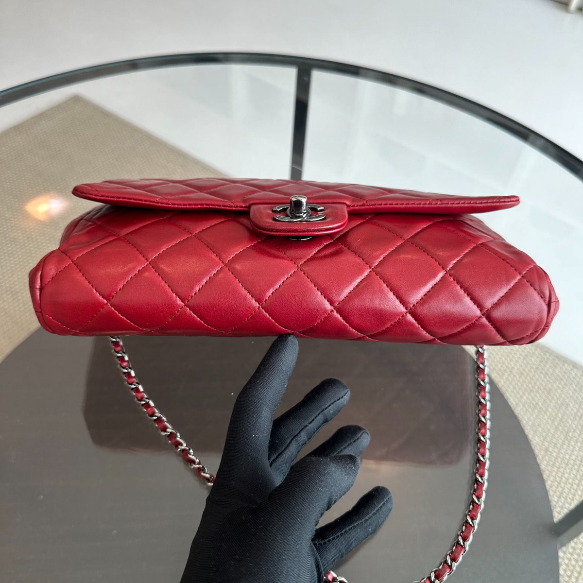 Timeless Classic Flap Lambskin Clutch Quilted Shoulder Bag No 15