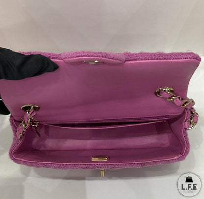 Chanel - Timeless Mini 20