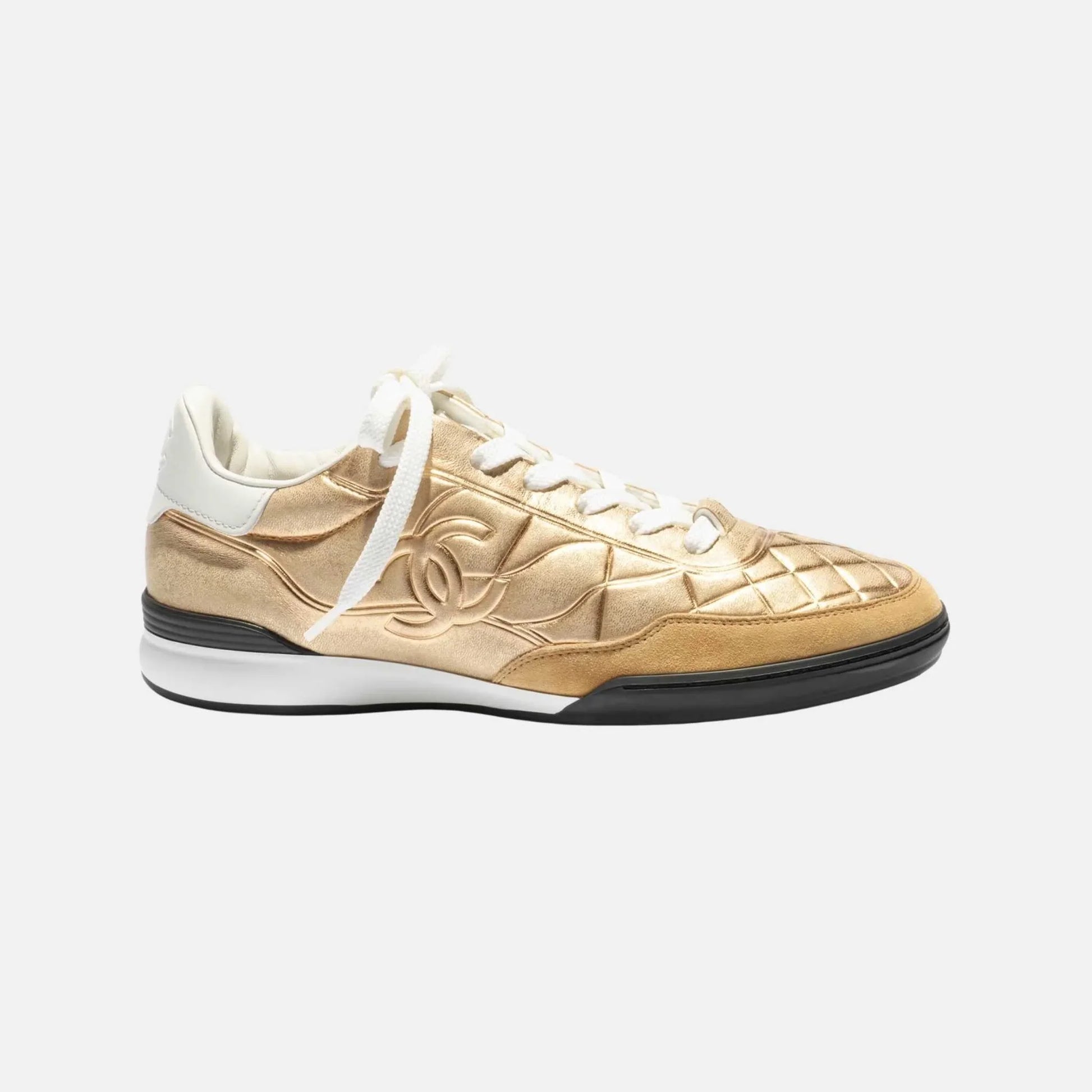 Chanel Trainers in Laminated Lambskin and Suede Calfskin, Side