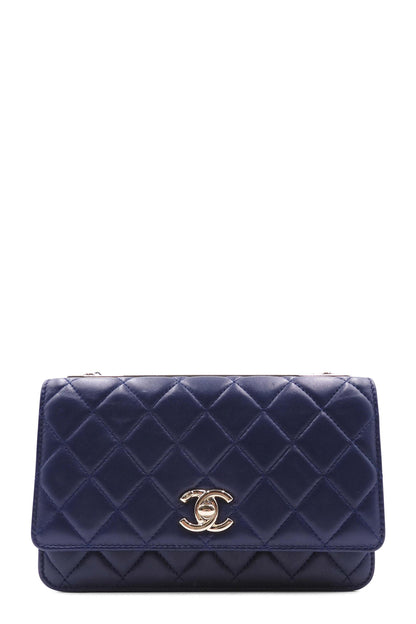 Trendy CC Wallet on Chain Navy