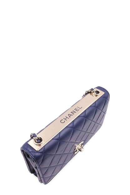 Trendy CC Wallet on Chain Navy