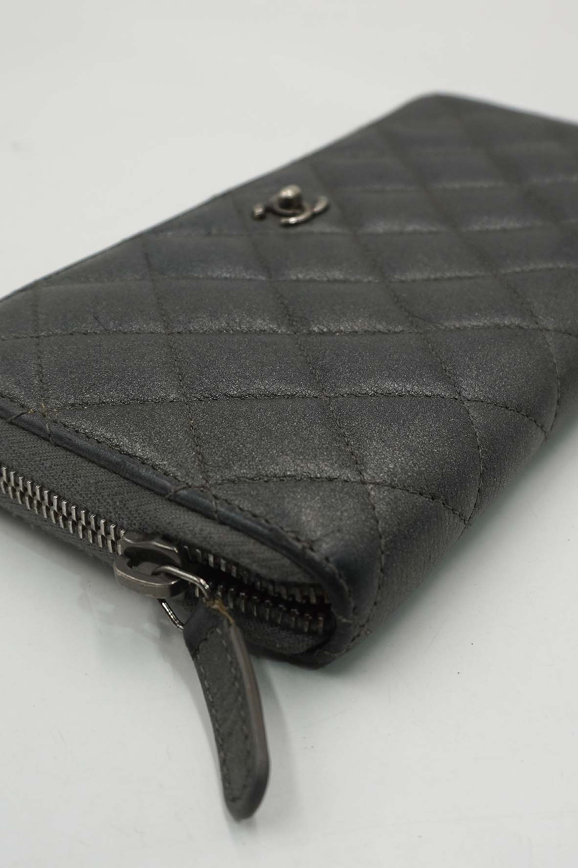 Classic Size Zip Wallet Black