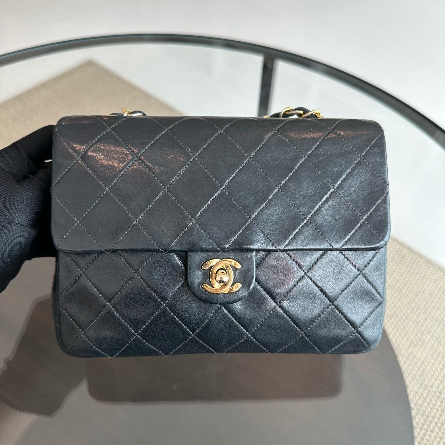 Vintage Classic Flap 20CM Mini Square Black GHW