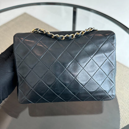 Vintage Classic Flap 20CM Mini Square Black GHW Series 2