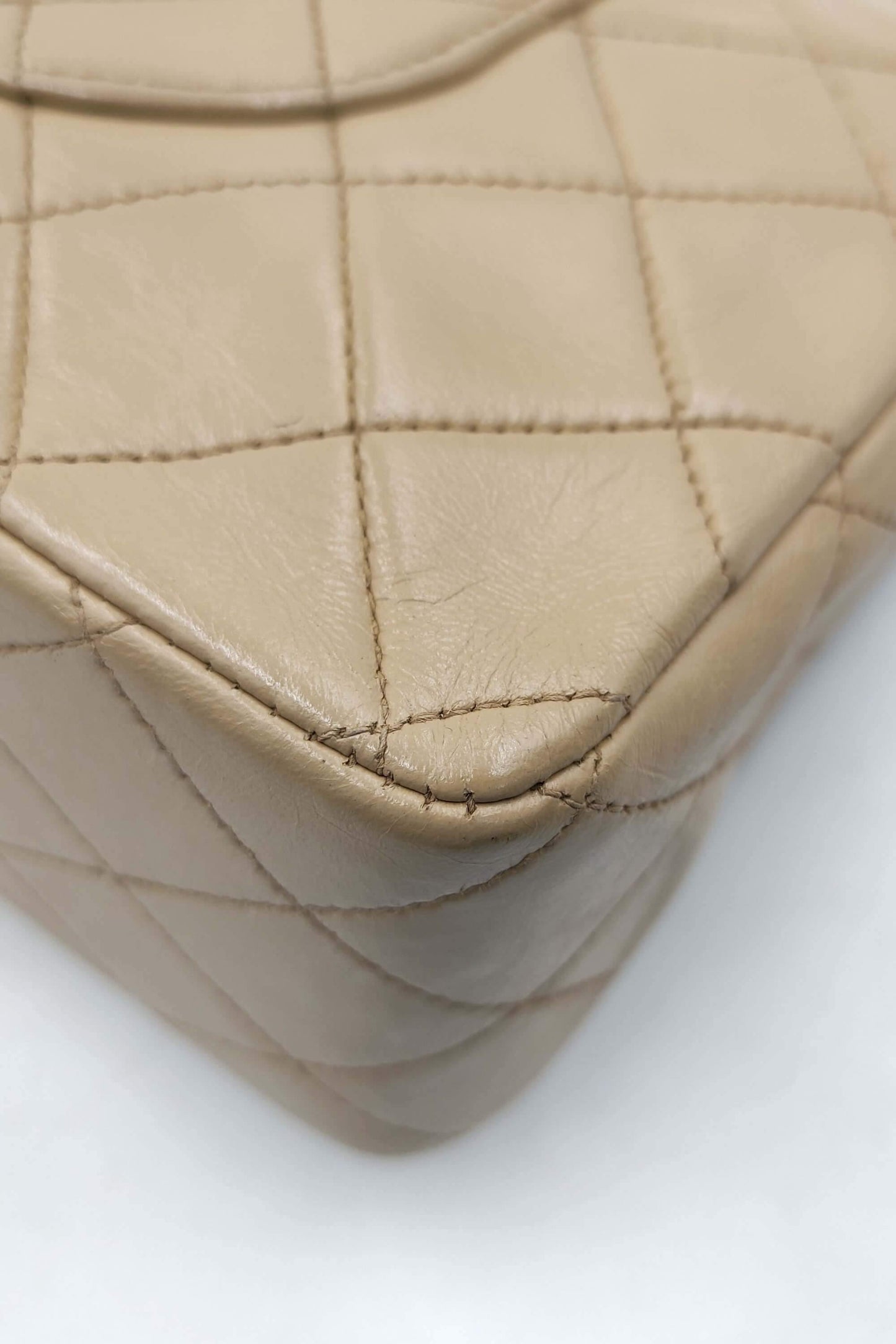 Vintage Quilted Lambskin Medium Classic Flap Bag Beige with Gold Hardware Beige
