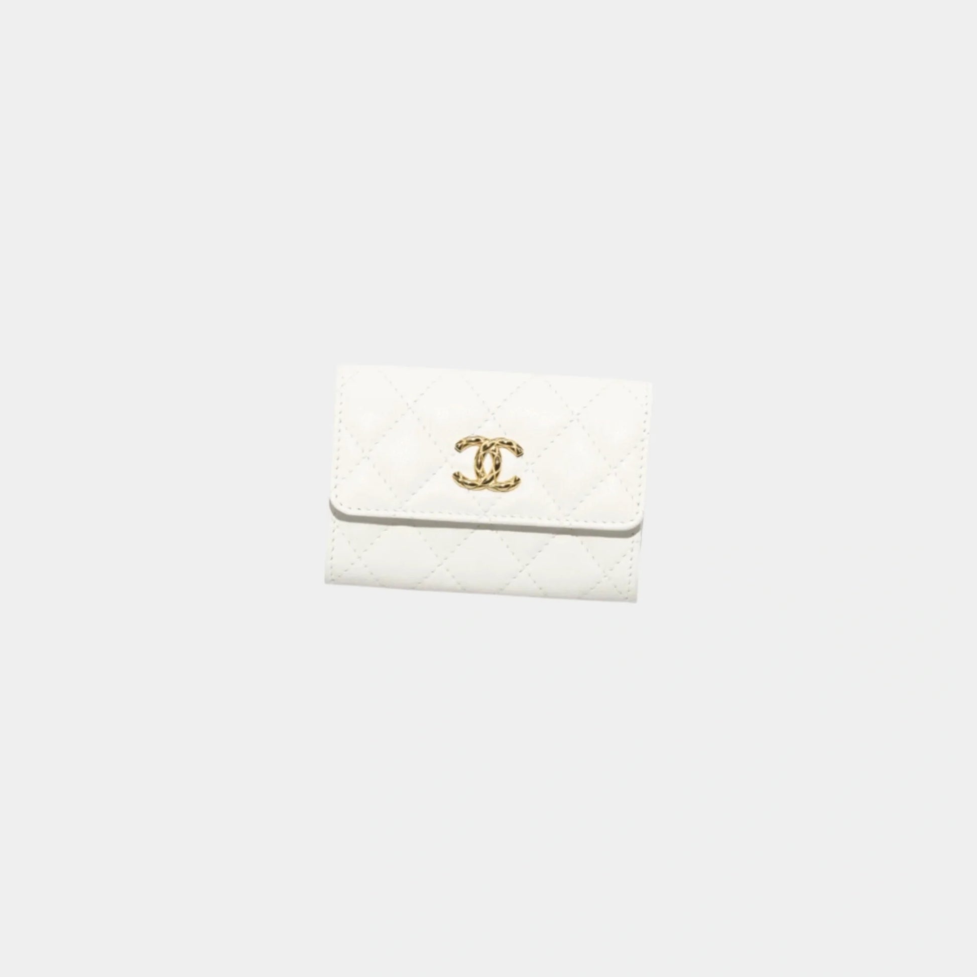 Chanel White Flap Card Holder in Grained Shiny Calfskin, White, Front
