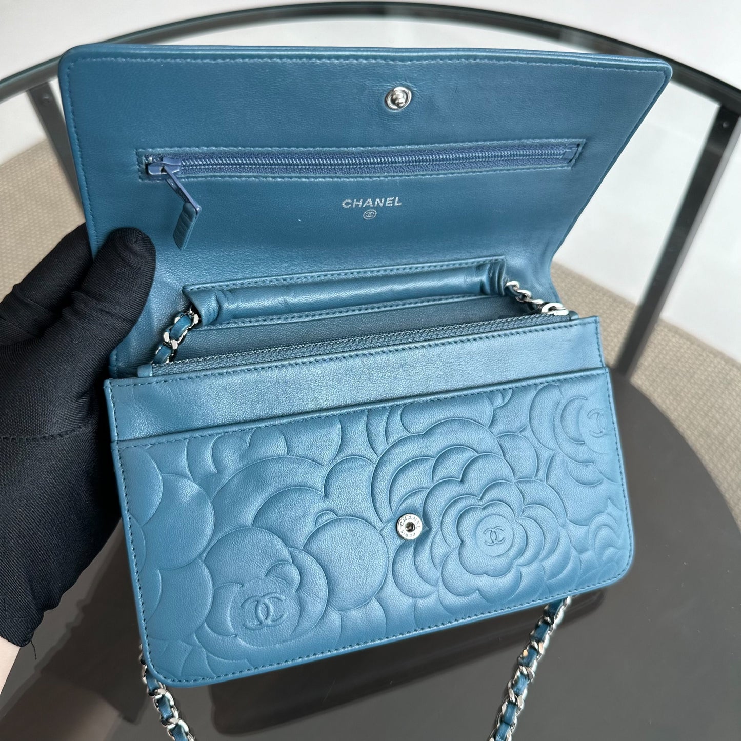 WOC Camellia Wallet On Chain Lambskin Blue SHW No 17