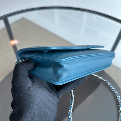 WOC Camellia Wallet On Chain Lambskin Blue SHW No 17