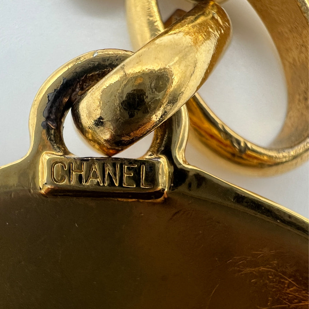 Medallion Chain Necklace