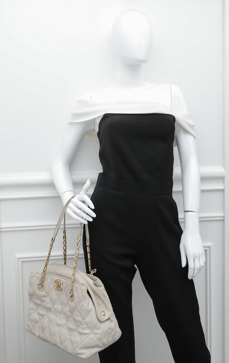 Chanel Sand Retro Chain Tote Bag