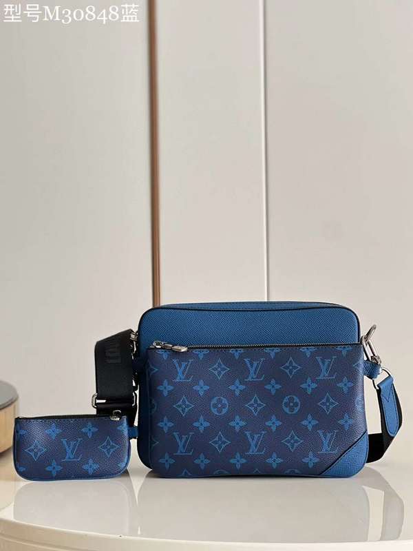 The Franco Shops - Louis Vuittons  - 12063