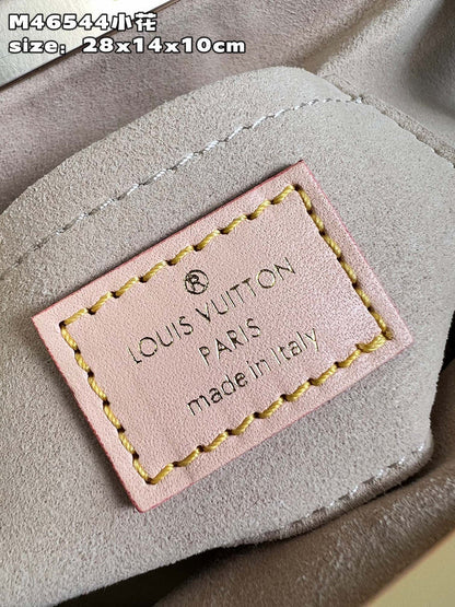 Franco Shops - Louis Vuittons  - 15474