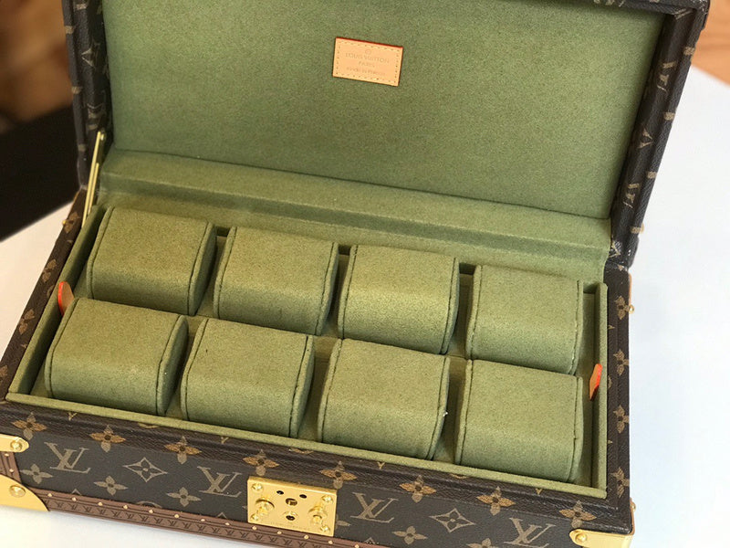 Franco Shops - Louis Vuittons  - 9497