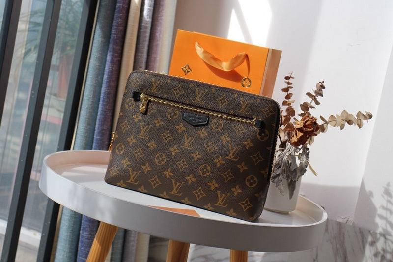 Franco Shops - Louis Vuittons  - 15541