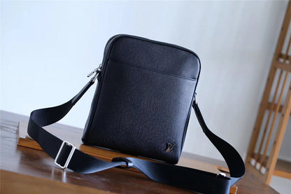 Franco Shops - Louis Vuittons  - 10373