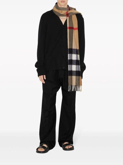 Burberry Women Vintage Check Cashmere Scarf