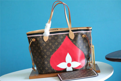 The Franco Shops - Louis Vuittons  - 7678