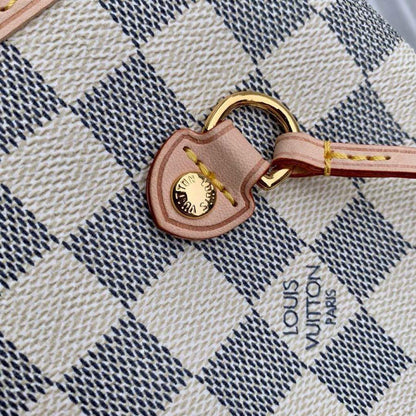 Franco Shops - Louis Vuittons  - 15525
