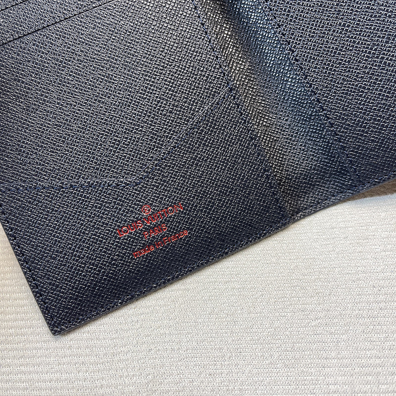 Franco Shops - Louis Vuittons  - 9243