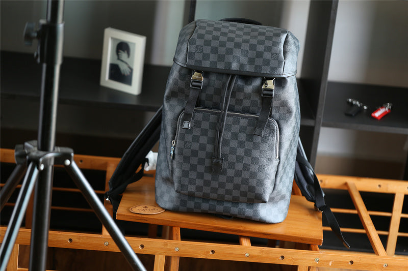 Franco Shops - Louis Vuittons  - 9757