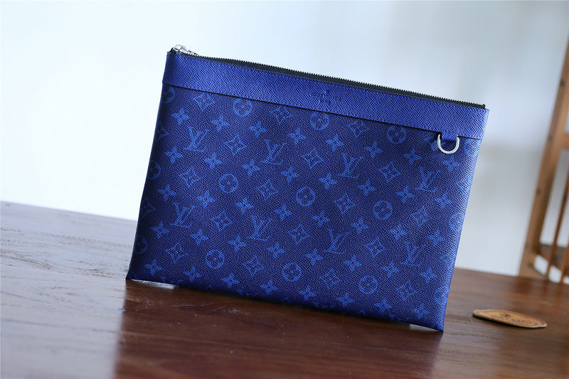 Franco Shops - Louis Vuittons  - 11117