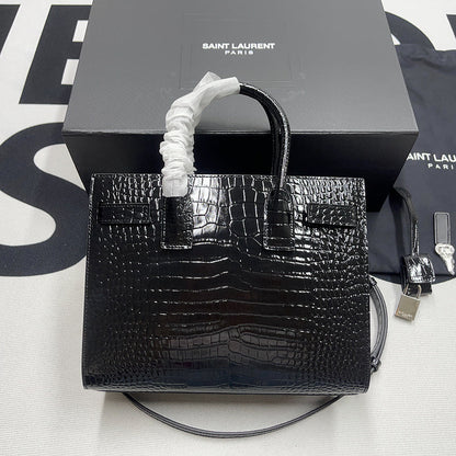 Yves Saint Laurent - Bags -