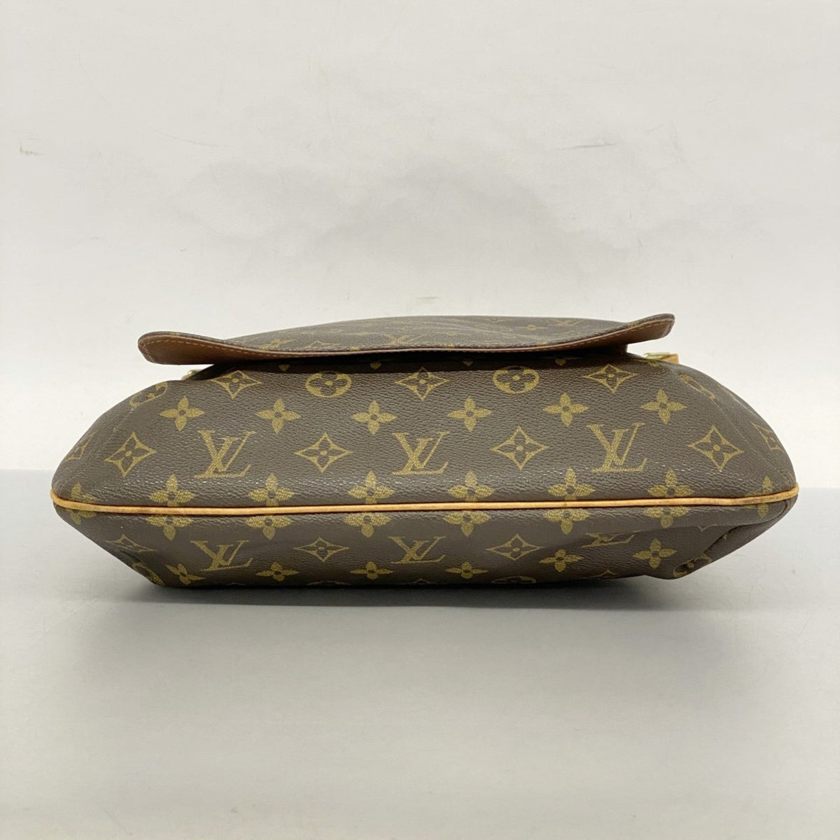 Louis Vuitton  Shoulder Bag