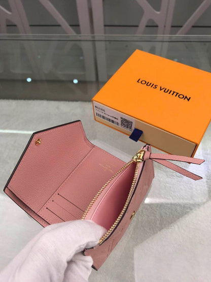 Franco Shops - Louis Vuittons  - 9153