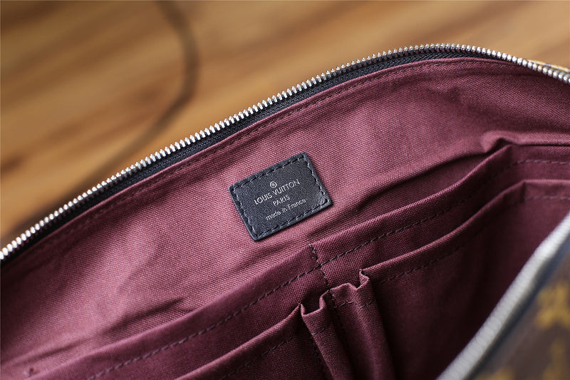 Franco Shops - Louis Vuittons  - 9882