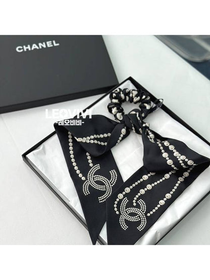 Pearl Chain Twilly Scrunchy Black Chanel